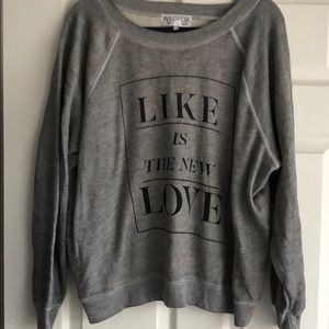 LIKE NEW WILDFOX SWEATER IN LARGE